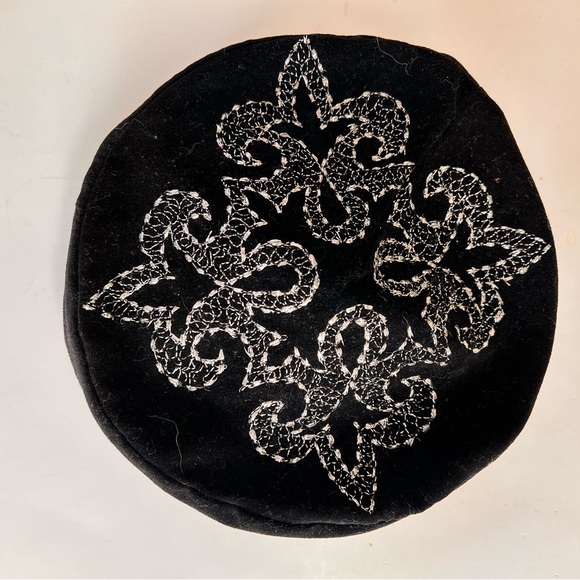 Black Embroidered Velvet Pillbox Hat - Picture 3 of 7